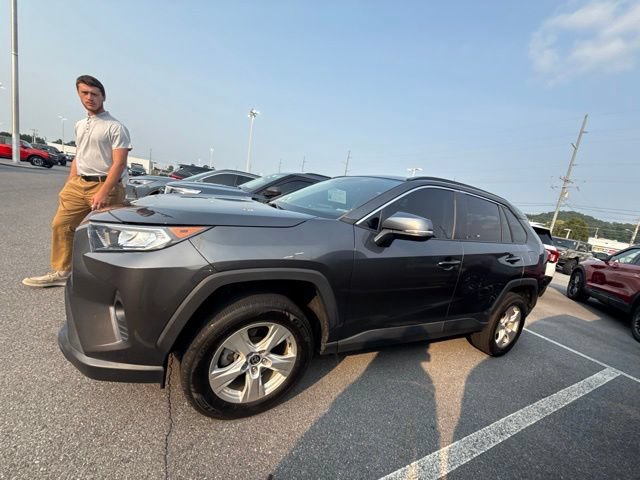 Used 2021 Toyota RAV4 XLE AWD/4WD image 27
