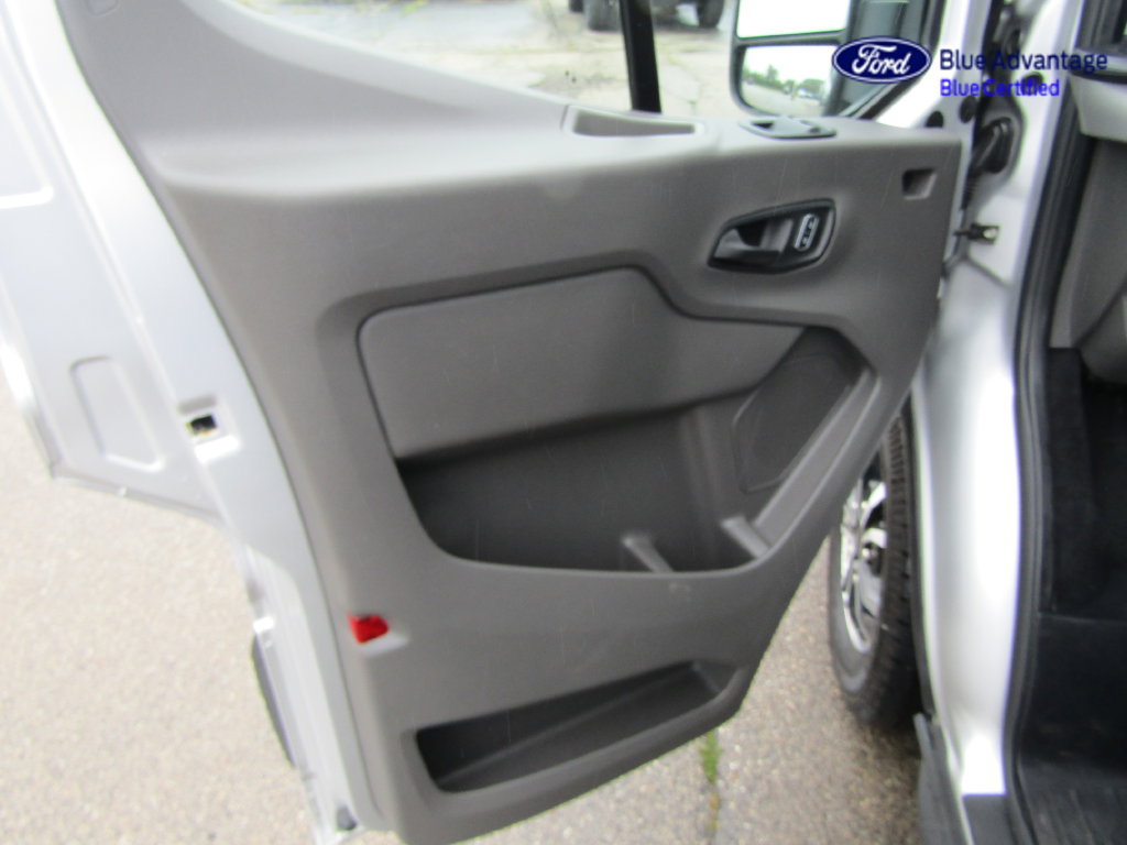 Certified 2025 Ford Transit 350 XLT RWD image 18