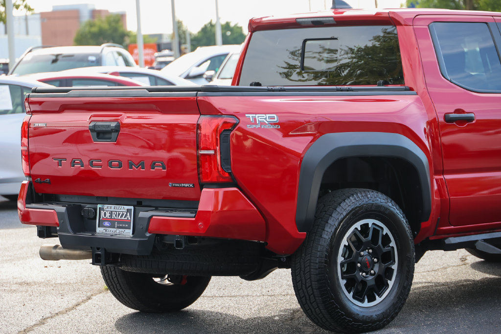 Used 2025 Toyota Tacoma TRD Off-Road w/ TRD Off Road Upgrade Package AWD/4WD image 34