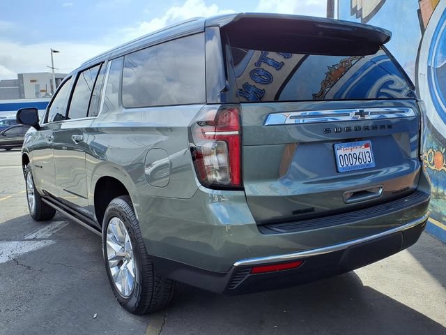 Used 2024 Chevrolet Suburban Premier w/ Premium Package 2 AWD/4WD image 3