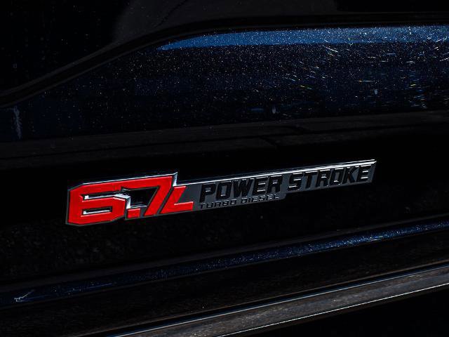 Certified 2025 Ford F350 Platinum w/ FX4 Off-Road Package image 11