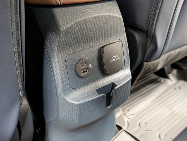 Certified 2024 Ford Maverick Lariat FWD image 17