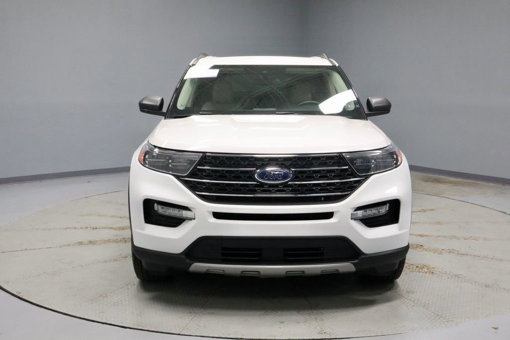 Certified 2023 Ford Explorer XLT w/ Equipment Group 202A AWD/4WD image 6