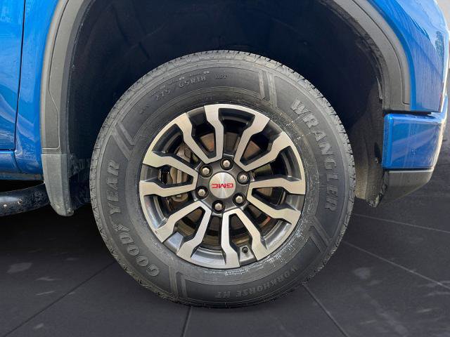 Used 2023 GMC Sierra 1500 AT4 w/ Technology Package AWD/4WD image 14