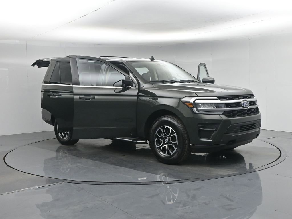 Certified 2023 Ford Expedition XLT image 44