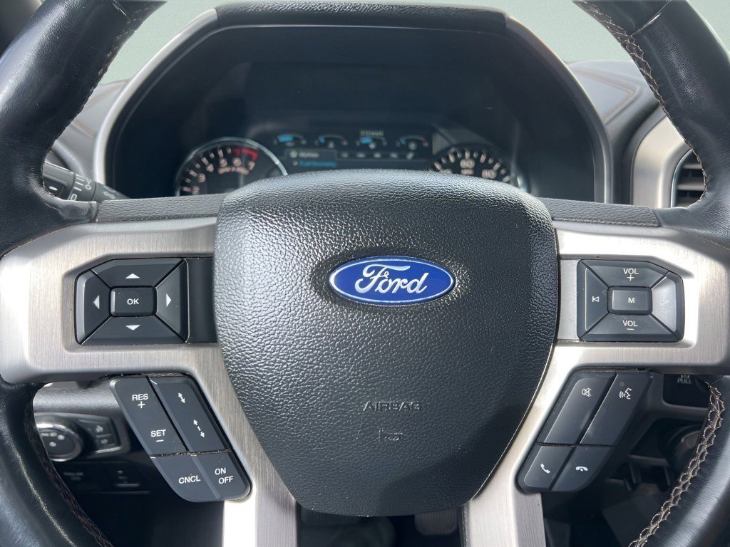 Certified 2018 Ford F150 Platinum w/ Equipment Group 701A Luxury AWD/4WD image 26