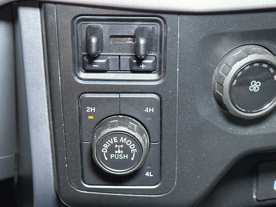 Certified 2022 Ford F150 XLT w/ XTR Package image 38