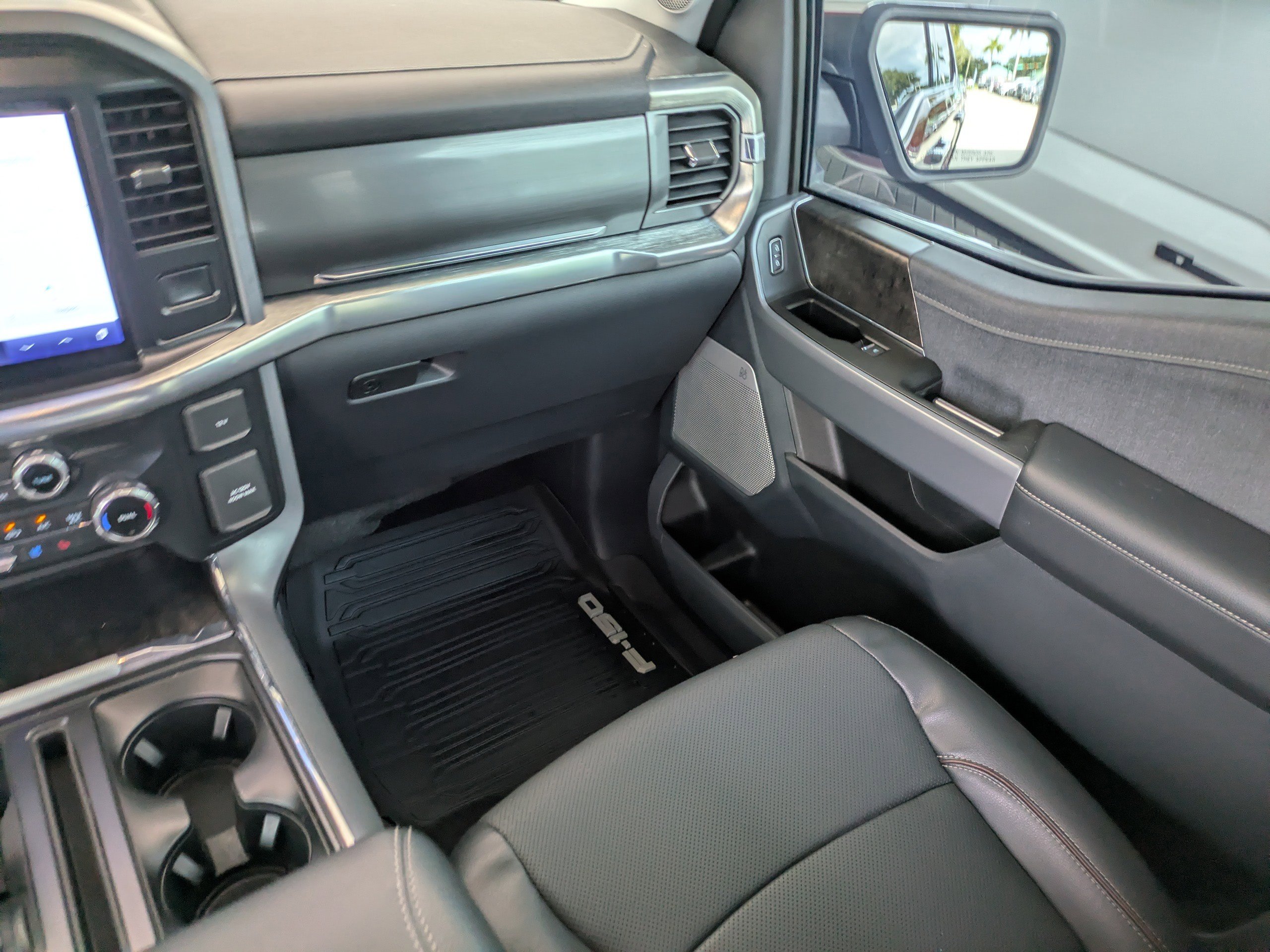 Certified 2022 Ford F150 Lariat AWD/4WD image 17