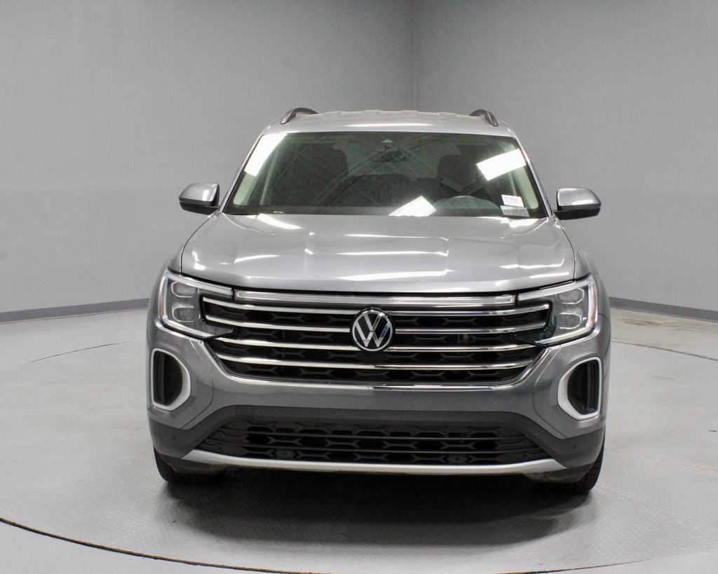Used 2025 Volkswagen Atlas SE AWD/4WD image 6
