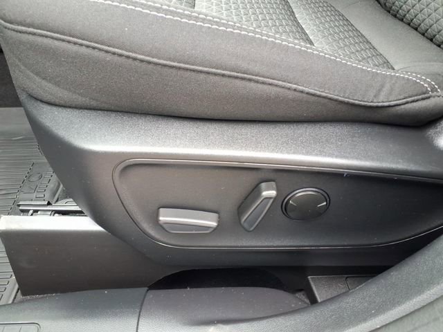 Certified 2023 Ford Escape Active AWD/4WD image 15