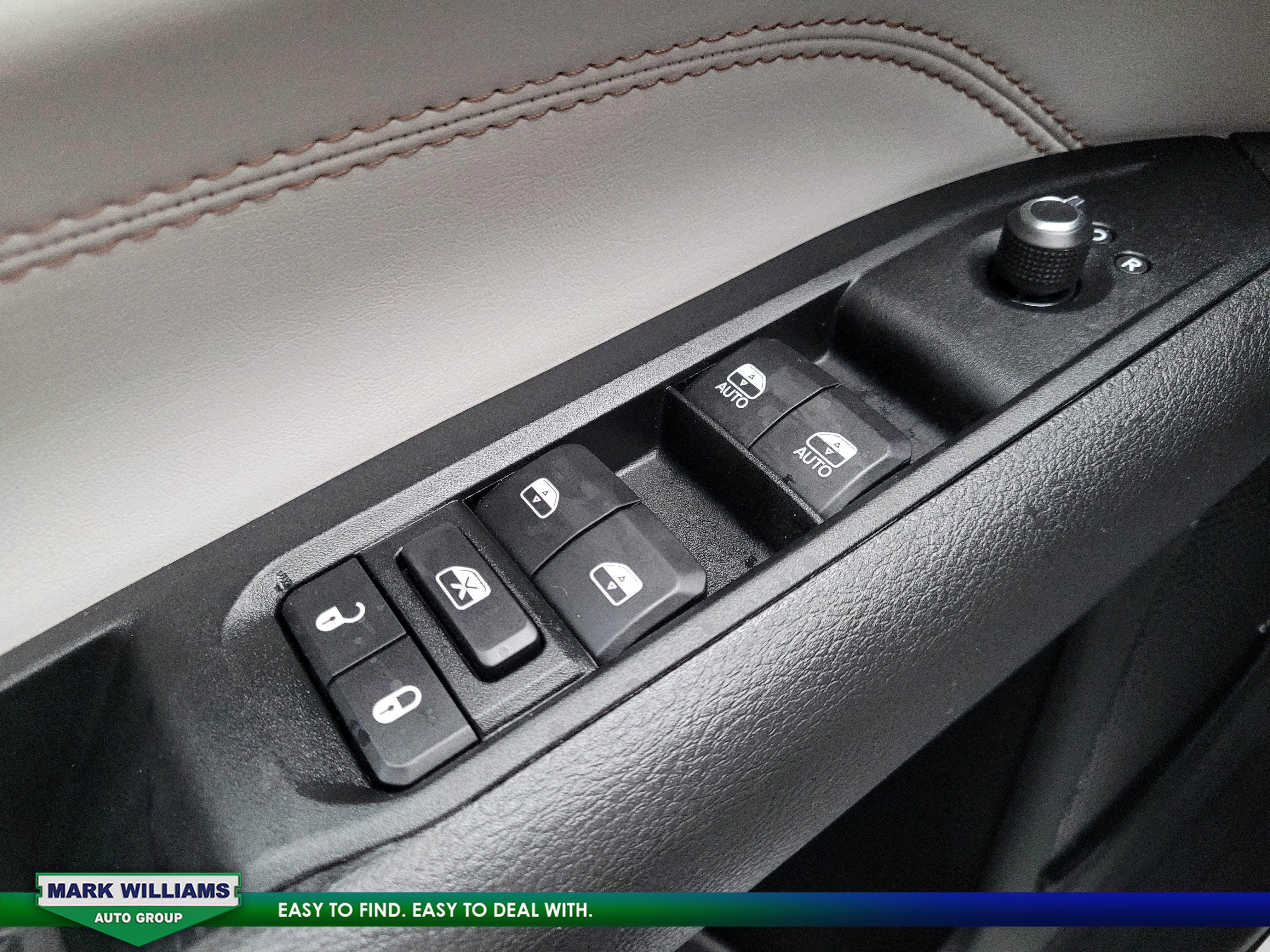 Used 2022 Jeep Compass Limited w/ Elite Group image 31