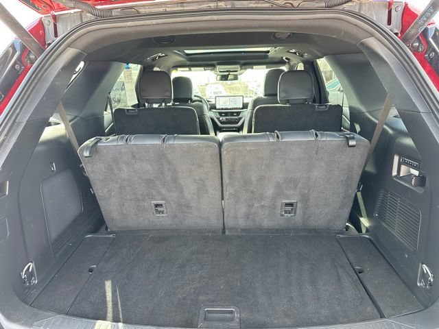 Certified 2025 Ford Explorer ST AWD/4WD image 11