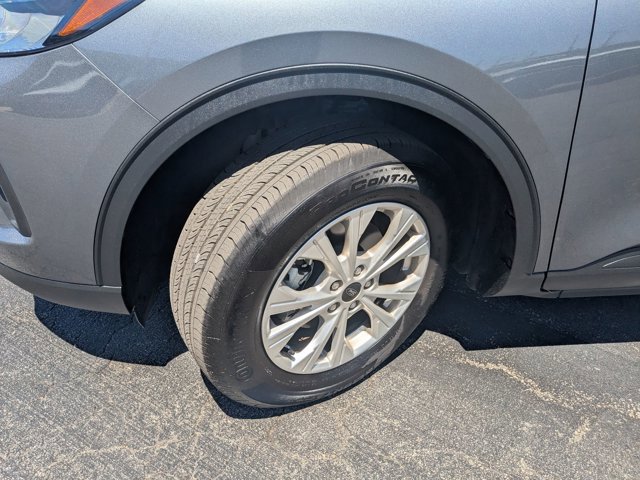 Certified 2025 Ford Escape Active w/ Cold Weather Package AWD/4WD image 6