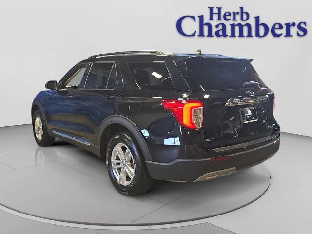 Certified 2023 Ford Explorer XLT w/ Equipment Group 202A AWD/4WD image 3