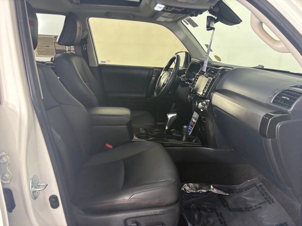 Used 2020 Toyota 4Runner TRD Off-Road Premium w/ Moonroof Package AWD/4WD image 35