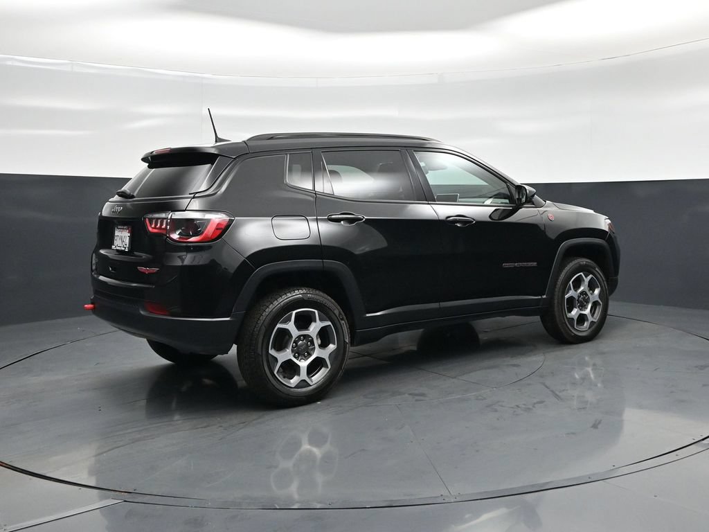 Used 2022 Jeep Compass Trailhawk AWD/4WD image 19
