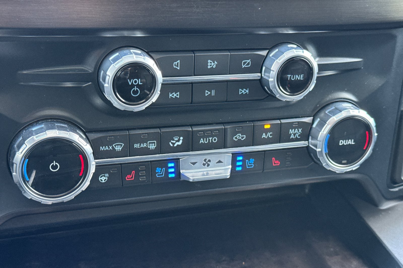 Certified 2023 Ford F250 Lariat w/ Tow Technology Package AWD/4WD image 20