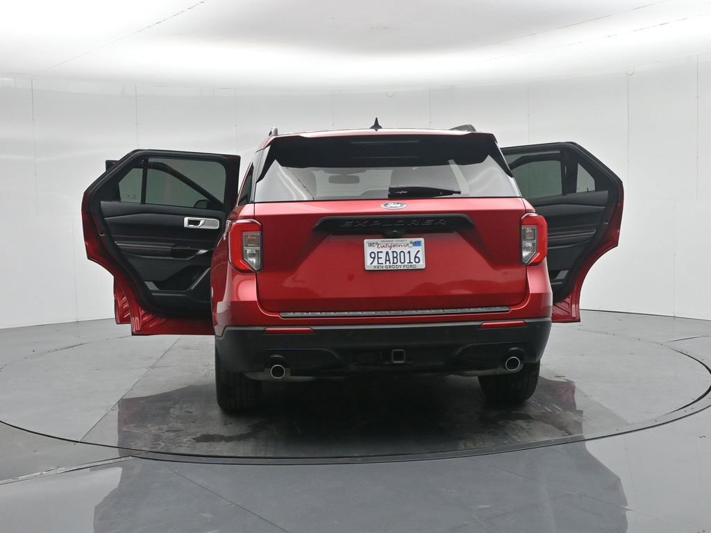 Certified 2022 Ford Explorer ST-Line w/ Class IV Trailer Tow Package image 38