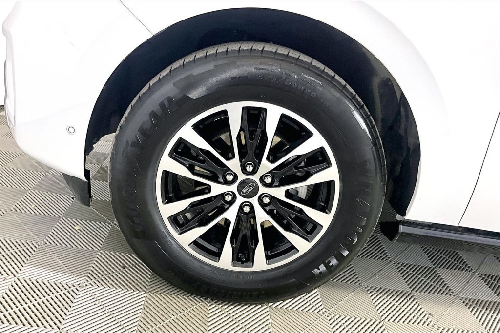 Certified 2025 Ford Expedition Max Platinum AWD/4WD image 7