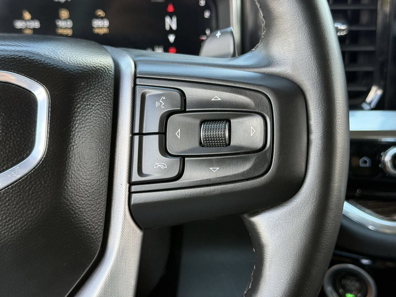 Used 2024 GMC Sierra 1500 Elevation w/ X31 Off-Road Package AWD/4WD image 14
