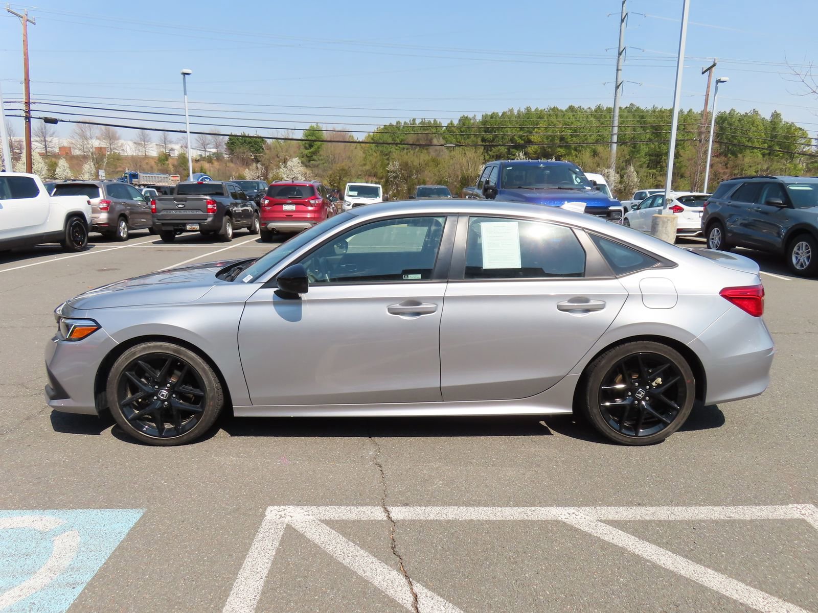 Used 2023 Honda Civic Sport image 8