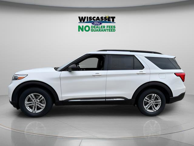 Certified 2022 Ford Explorer XLT w/ Equipment Group 202A AWD/4WD image 2