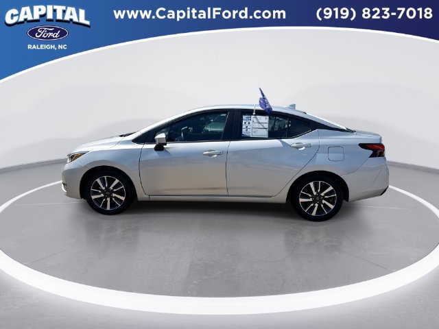 Used 2025 Nissan Versa SV FWD image 5