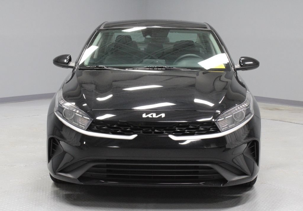 Used 2024 Kia Forte LXS FWD image 5