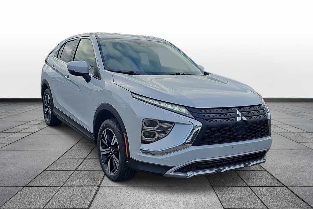 Used 2025 Mitsubishi Eclipse Cross AWD image 3