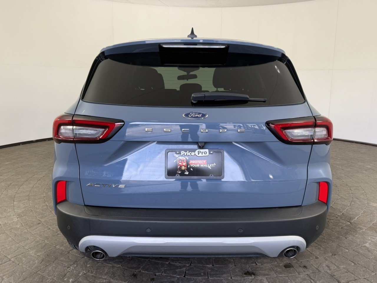 Certified 2025 Ford Escape Active w/ Tech Pack #1 FWD image 6