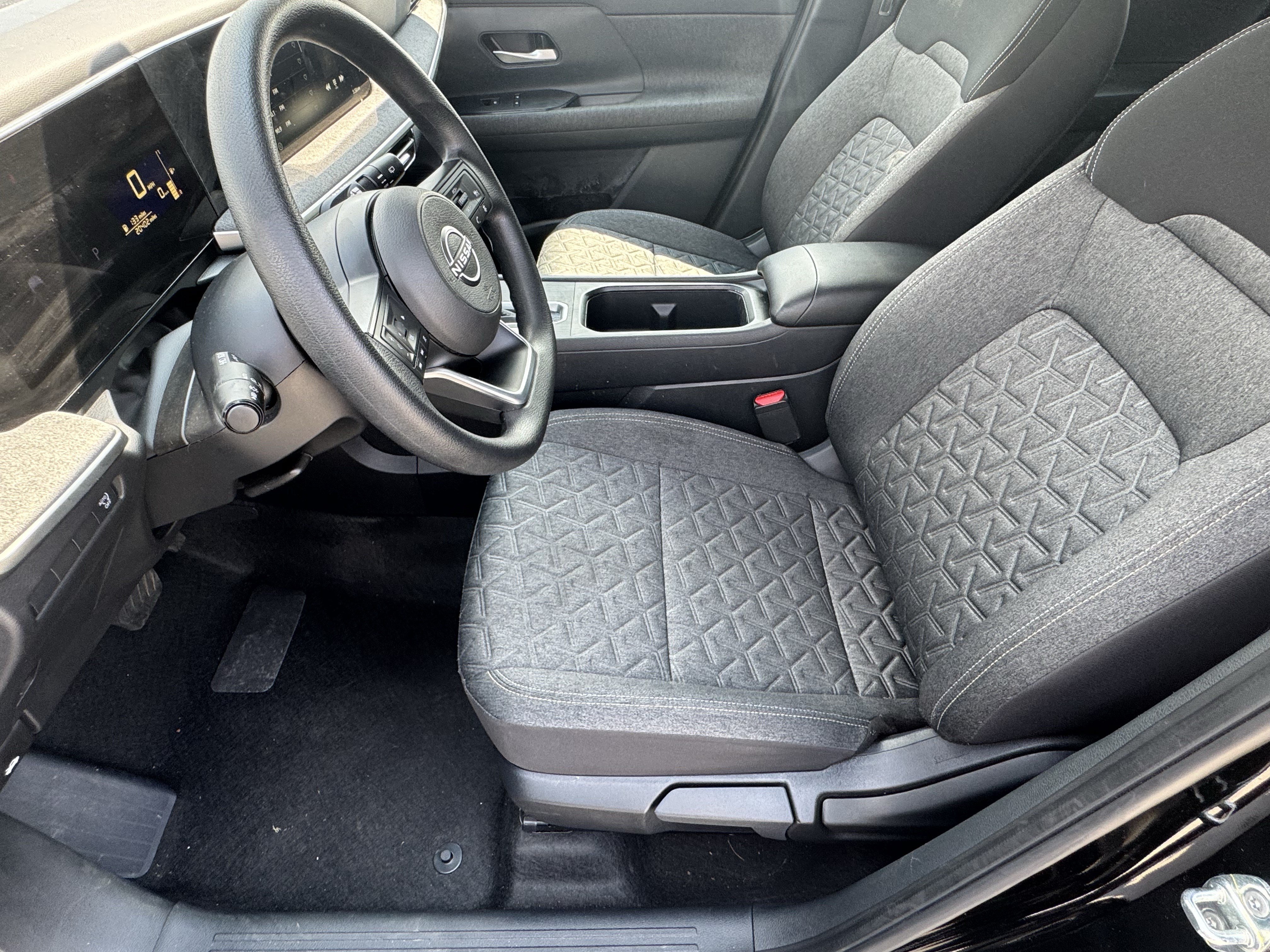 Used 2026 Nissan Kicks SV FWD image 9