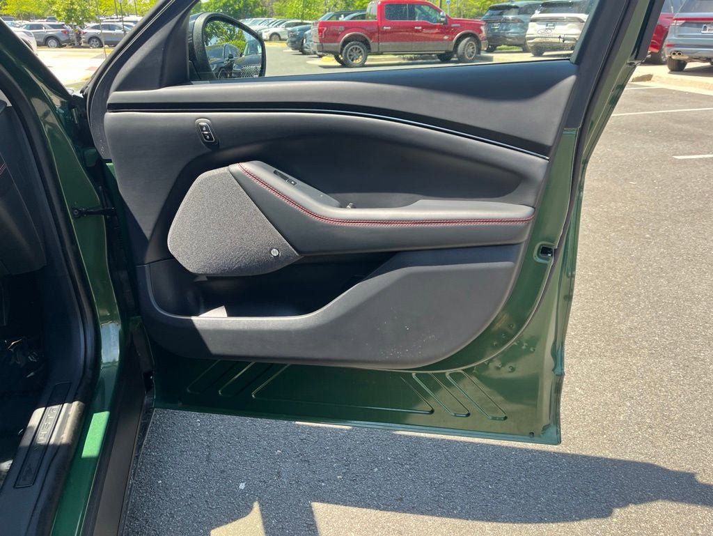 Certified 2025 Ford Mustang Mach-E Premium w/ Sport Appearance Package AWD/4WD image 24