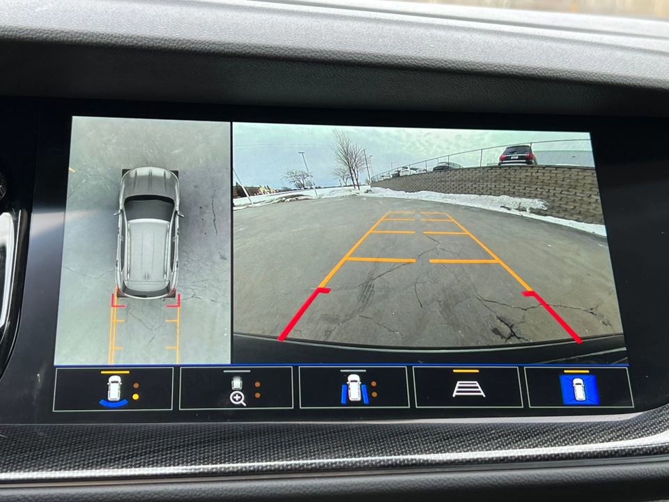 Used 2023 Buick Envision Essence w/ Technology Package I image 31