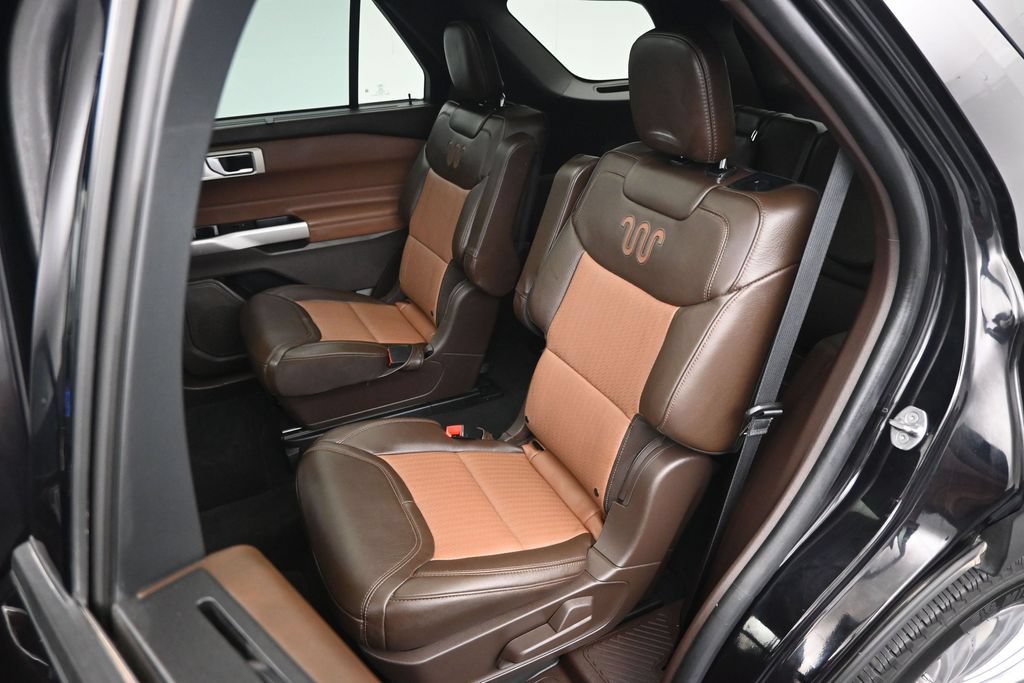 Certified 2023 Ford Explorer King Ranch w/ Technology Package AWD/4WD image 14