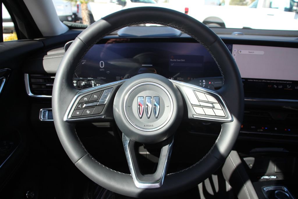 Used 2025 Buick Envision Preferred AWD/4WD image 16