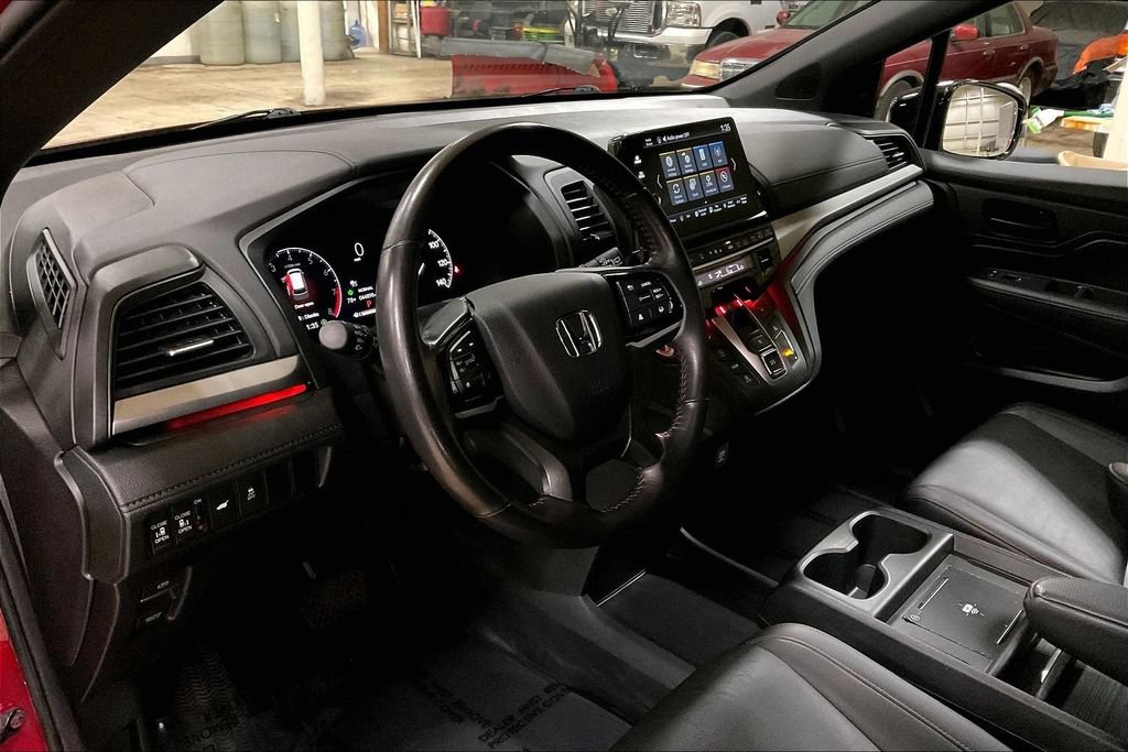 Used 2025 Honda Odyssey Sport-L image 13