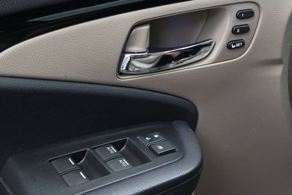 Used 2021 Honda Pilot Touring image 25