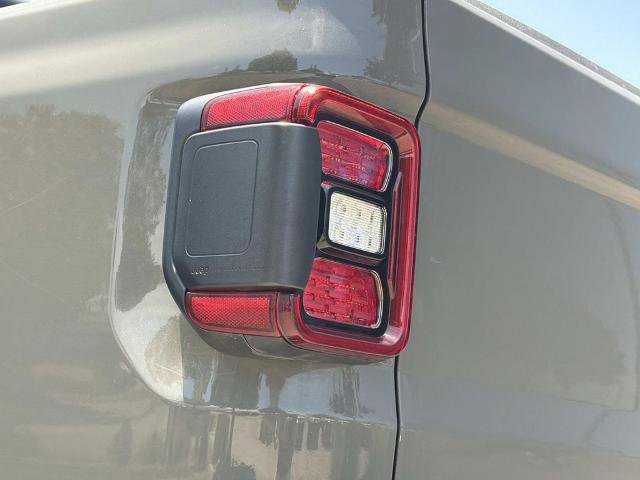 Used 2021 Jeep Gladiator Mojave AWD/4WD image 8