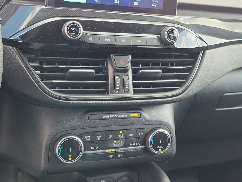 Certified 2025 Ford Escape ST-Line image 28