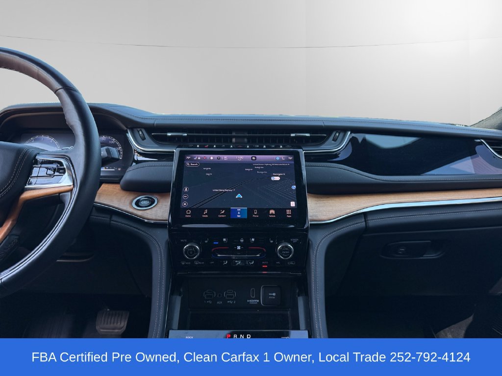 Used 2023 Jeep Grand Cherokee L Summit AWD/4WD image 11