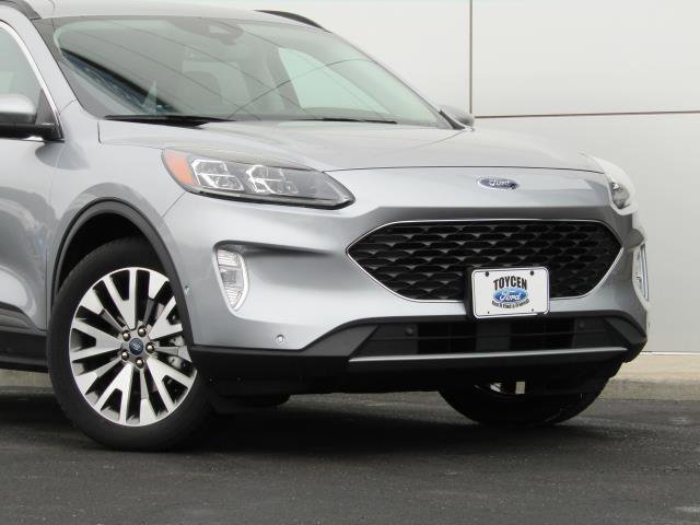 Certified 2021 Ford Escape Titanium image 3