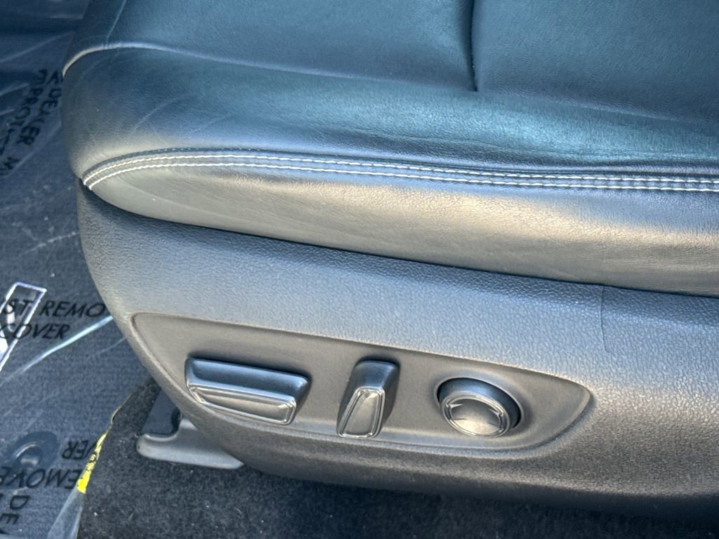 Used 2021 Toyota RAV4 XLE Premium image 24