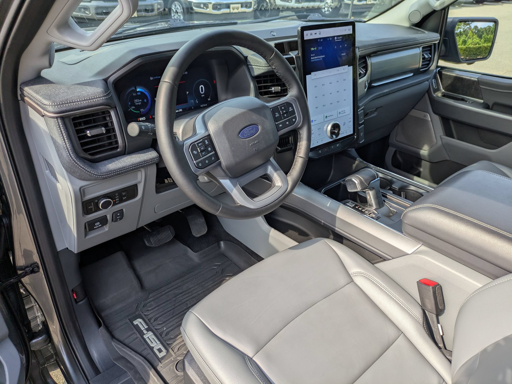 Certified 2025 Ford F150 Lightning Flash AWD/4WD image 16