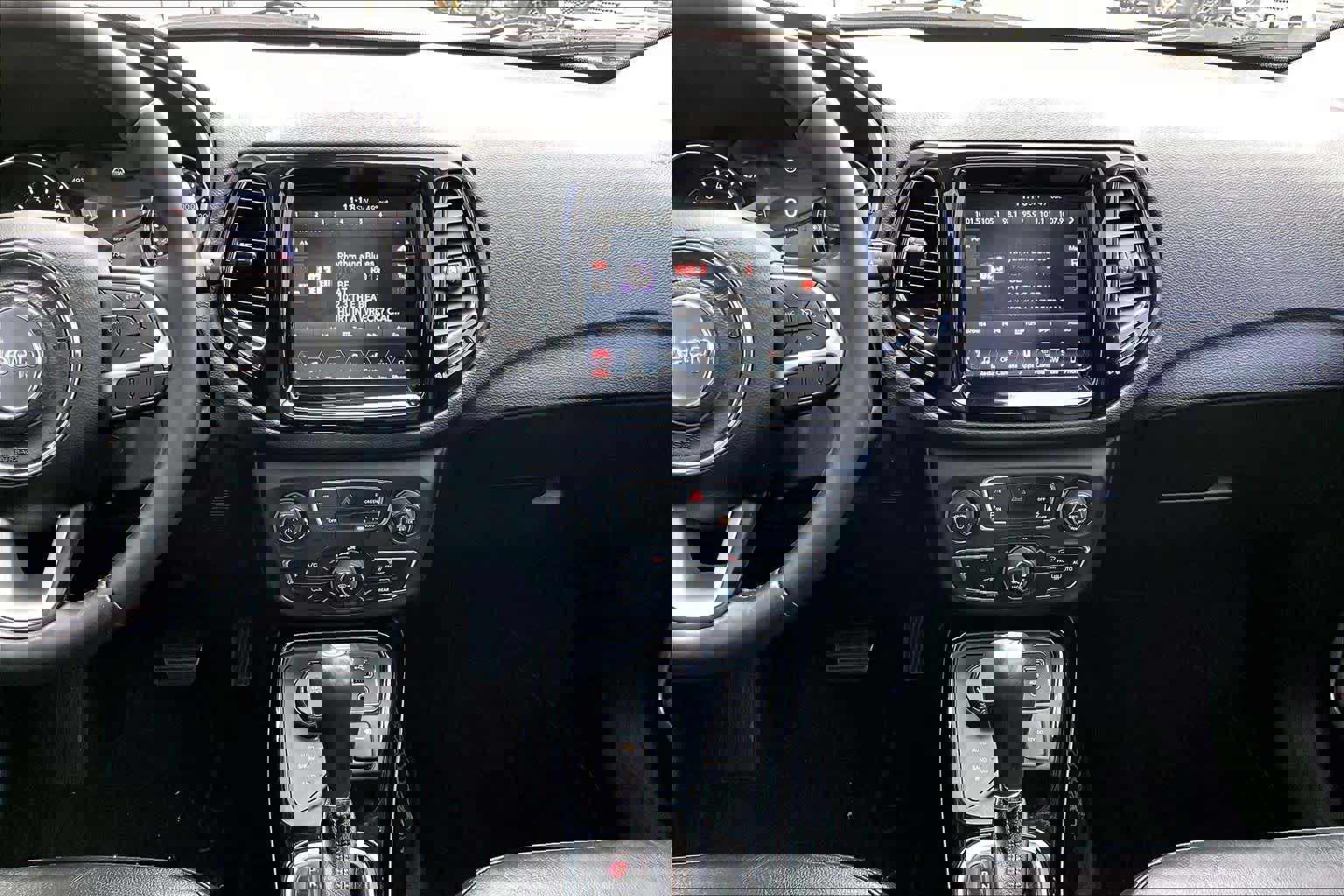 Used 2017 Jeep Compass Limited image 10