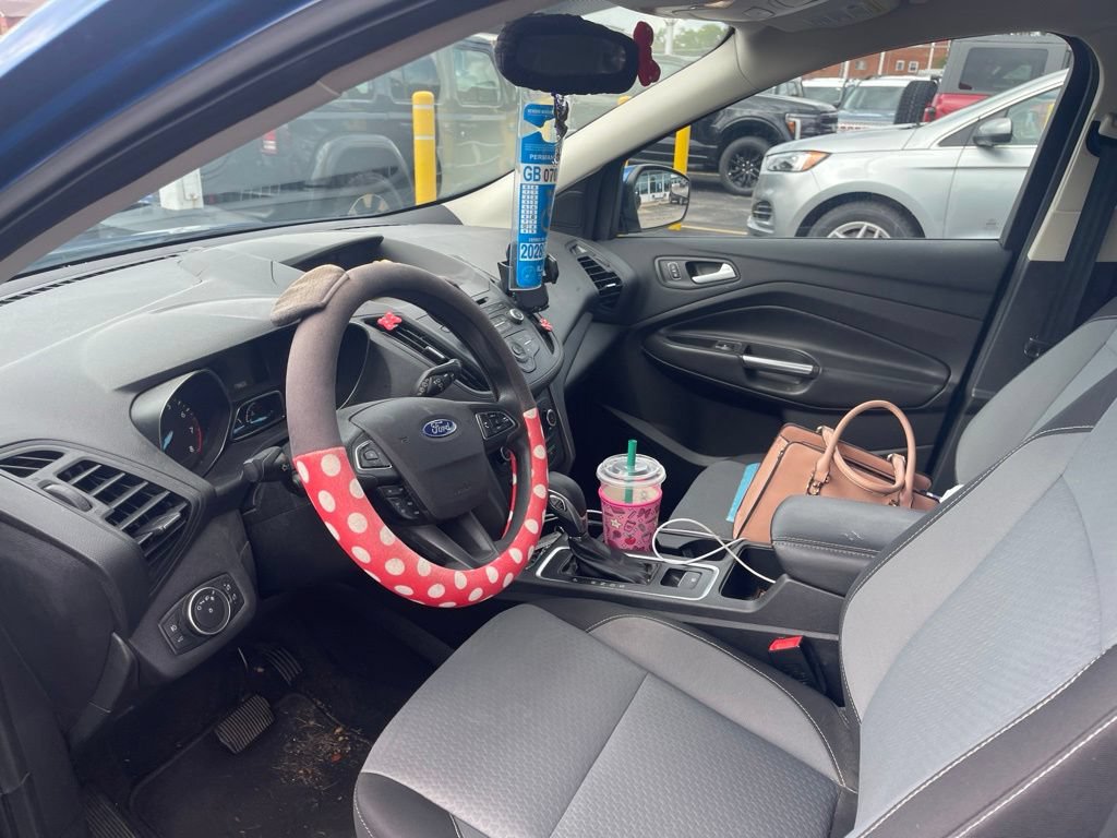 Certified 2018 Ford Escape SE FWD image 4