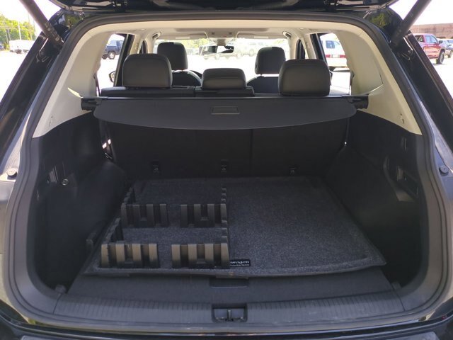 Used 2024 Volkswagen Tiguan Wolfsburg Edition w/ Panoramic Sunroof Package AWD/4WD image 35