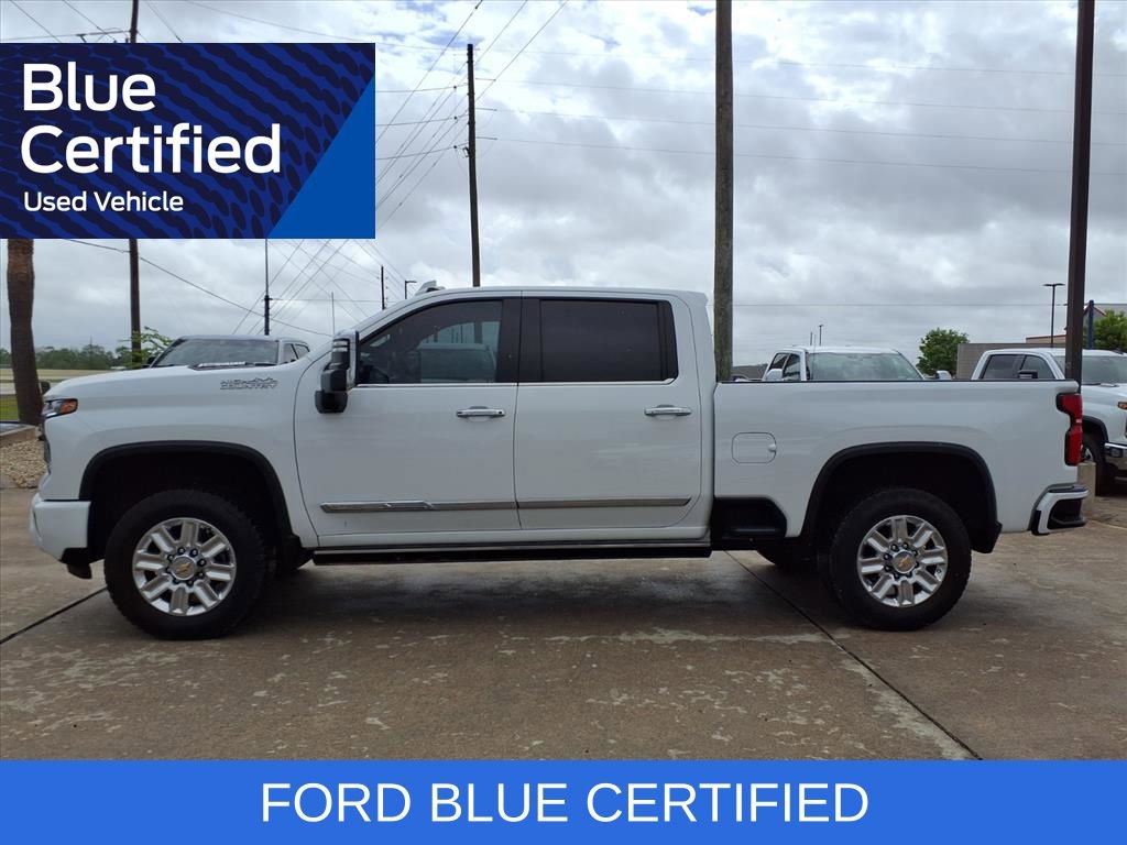 Used 2024 Chevrolet Silverado 2500 High Country w/ High Country Premium Package image 3