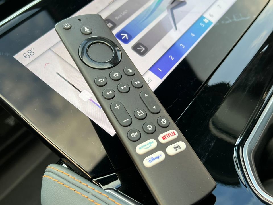 Used 2023 Jeep Grand Wagoneer Series III w/ Rear Seat Video Group 1 image 41