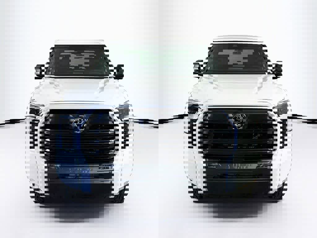 Used 2025 Toyota Tundra SR5 w/ SR5 Premium Package image 6