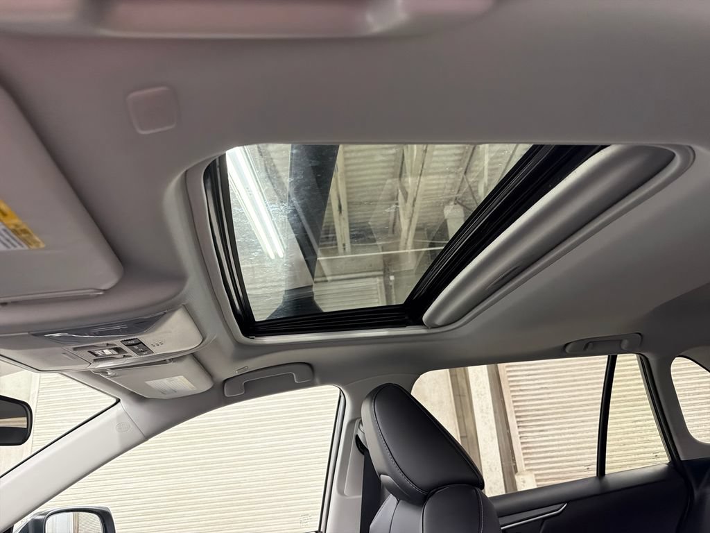 Used 2025 Toyota RAV4 XLE Premium FWD image 10